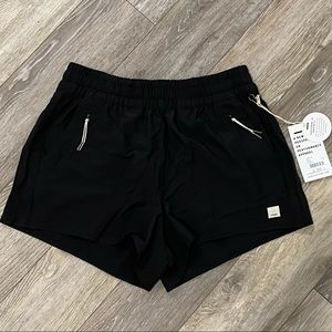 NWT Vuori Dash Short